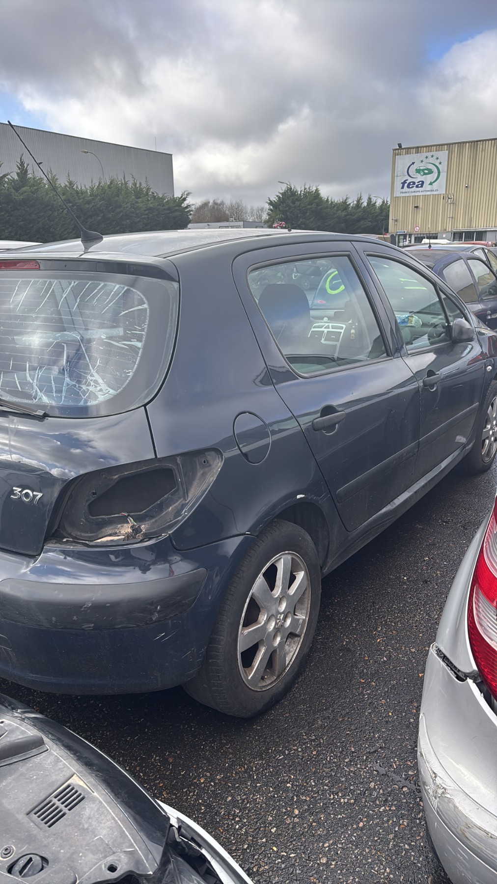 6445vhu_photo202601Vehicule-PEUGEOT-HDI-2005-b492ca2381b2c10a7edde39249cc0542fad7d5cb67447938d8581015ed631df7_o