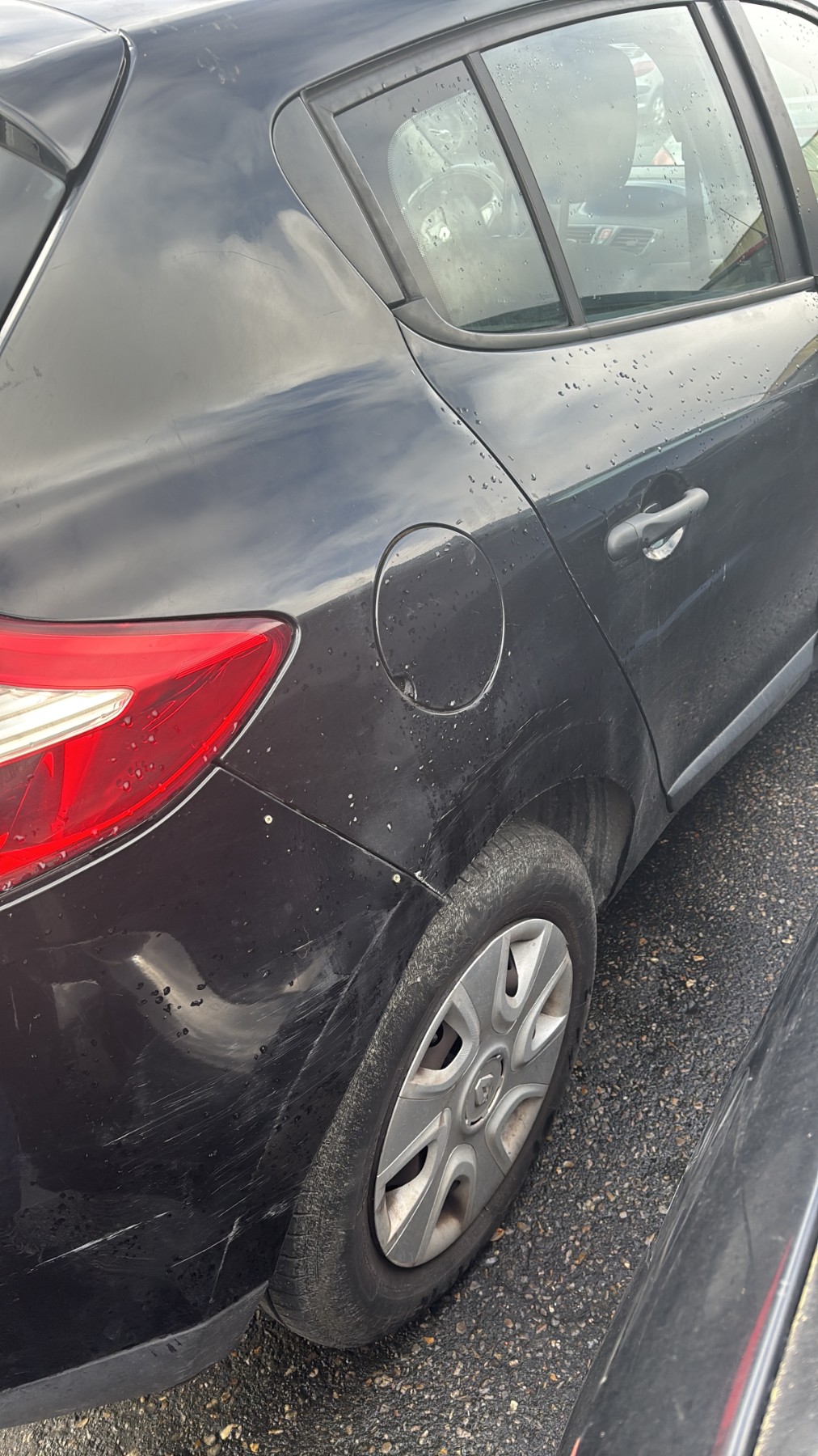 6445vhu_photo202601Vehicule-RENAULT-MEGANE3PHASE1-2010-5b105cd0d4ebc7d158f1a5c71b3289857c49f18a99ec0a277137772505892f8b_o