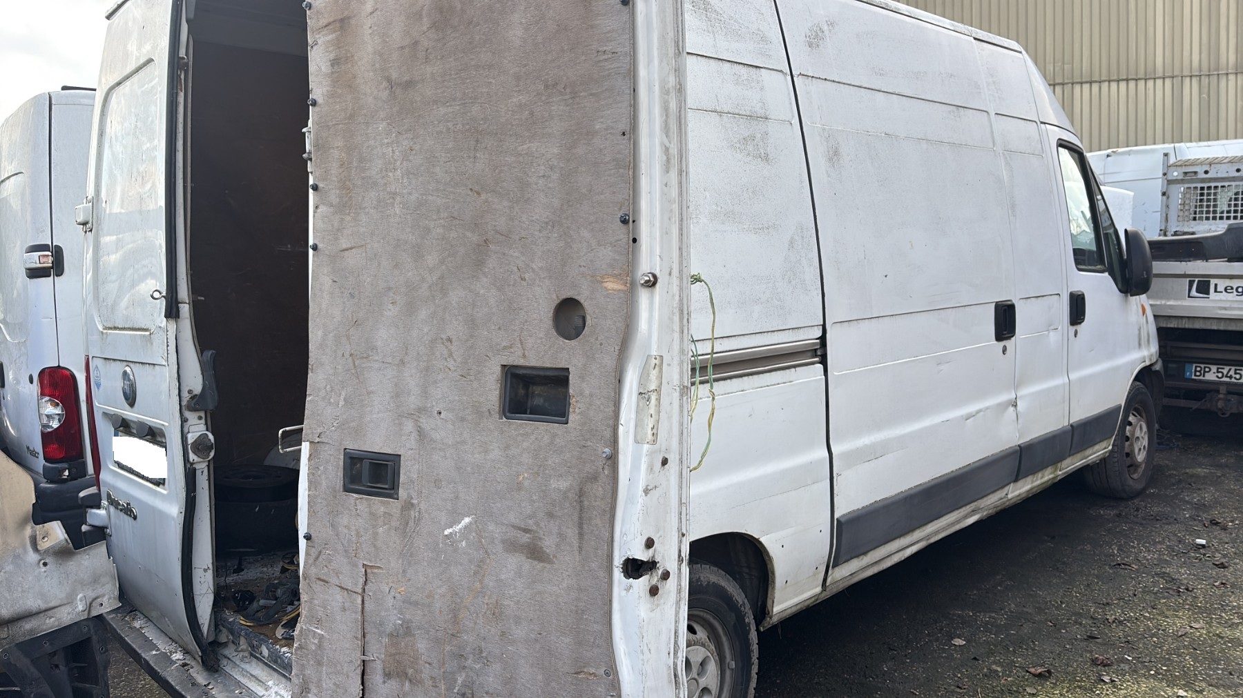 6445vhu_photo202602Vehicule-FIAT-DUCATO2PHASE2-2005-ffbc4fb2d4dae1e2888f3d7b9009776e8823ecef3276f6b655266550aa6cb24a_o