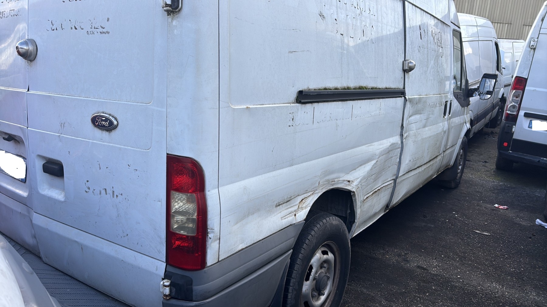 6445vhu_photo202602Vehicule-FORD-TRANSIT4-2011-6853b8ea8c15a74d82e12308ec1825b1cf2aa2f34f481c17ab2a221b6e5ea88c_o