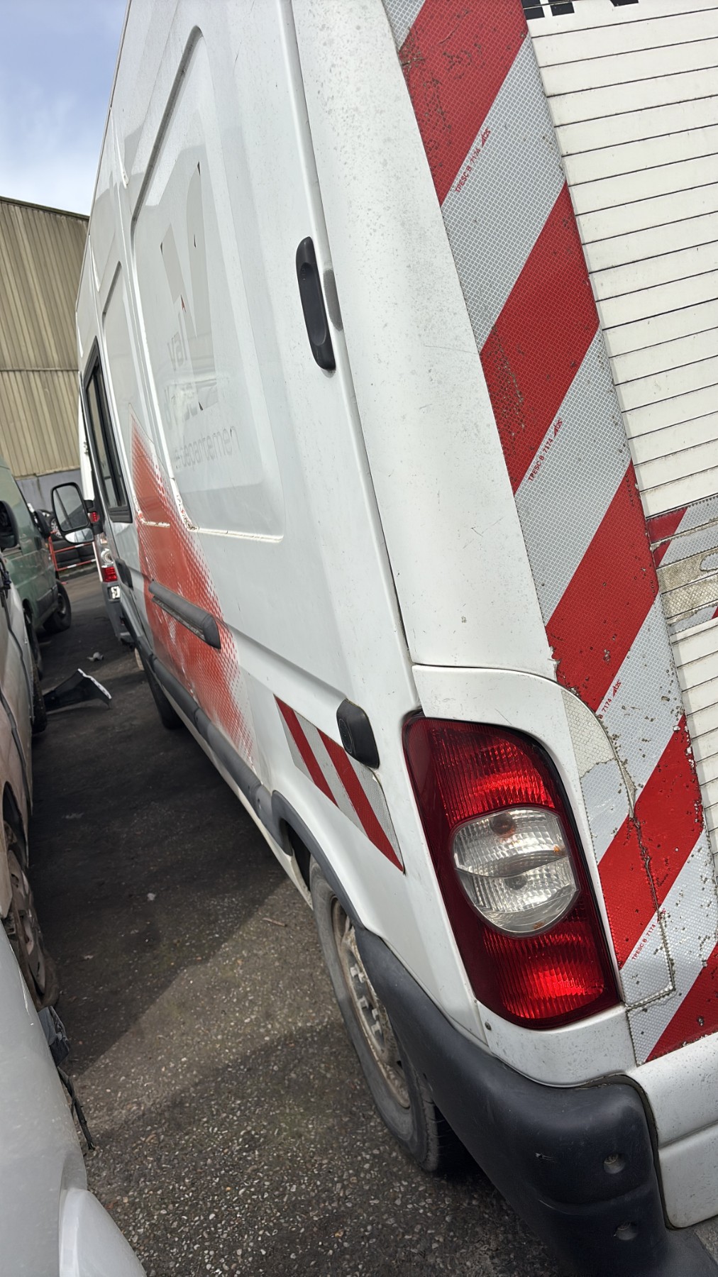 HA-388-AY-Vehicule-RENAULT-MASTER 2 PHASE 3 2,5-2008-115619-pvx53T