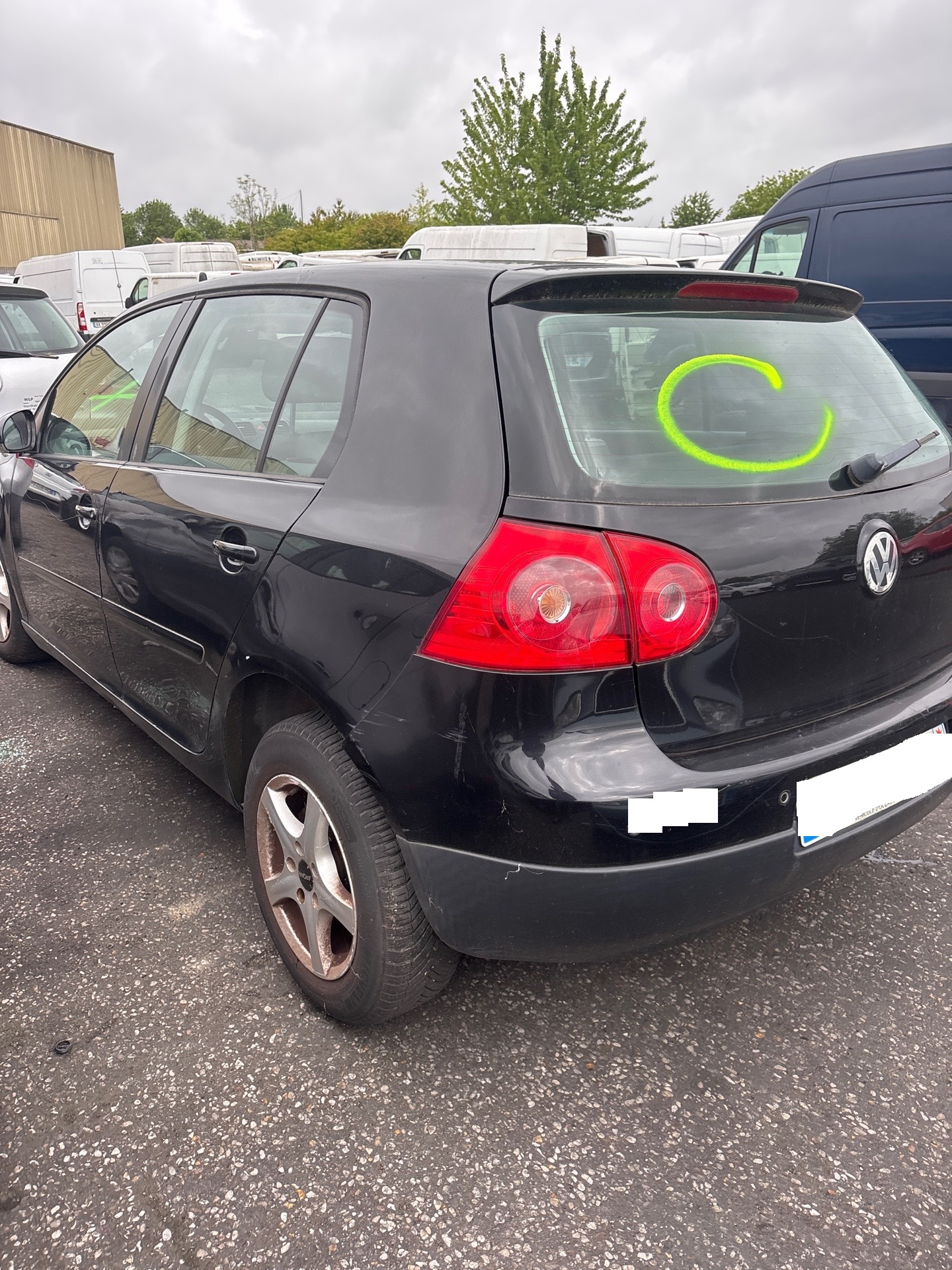 EC-110-DA-Vehicule-VOLKSWAGEN-GOLF 5 1,4-2005-115437-aOLJci
