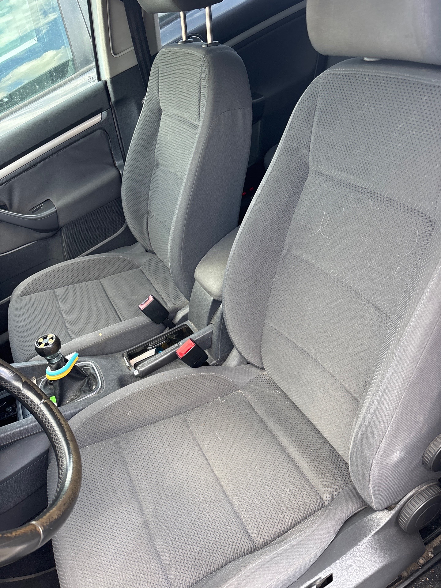 BR-272-DL-Vehicule-VOLKSWAGEN-GOLF 5 1,9-2007-164150-6zsFO2